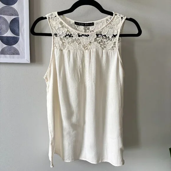Zara • Cream Lace Crochet Sleeveless Blouse - Picture 4 of 7